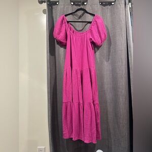 Chic Fuchsia Puff Sleeve Midi Dress
